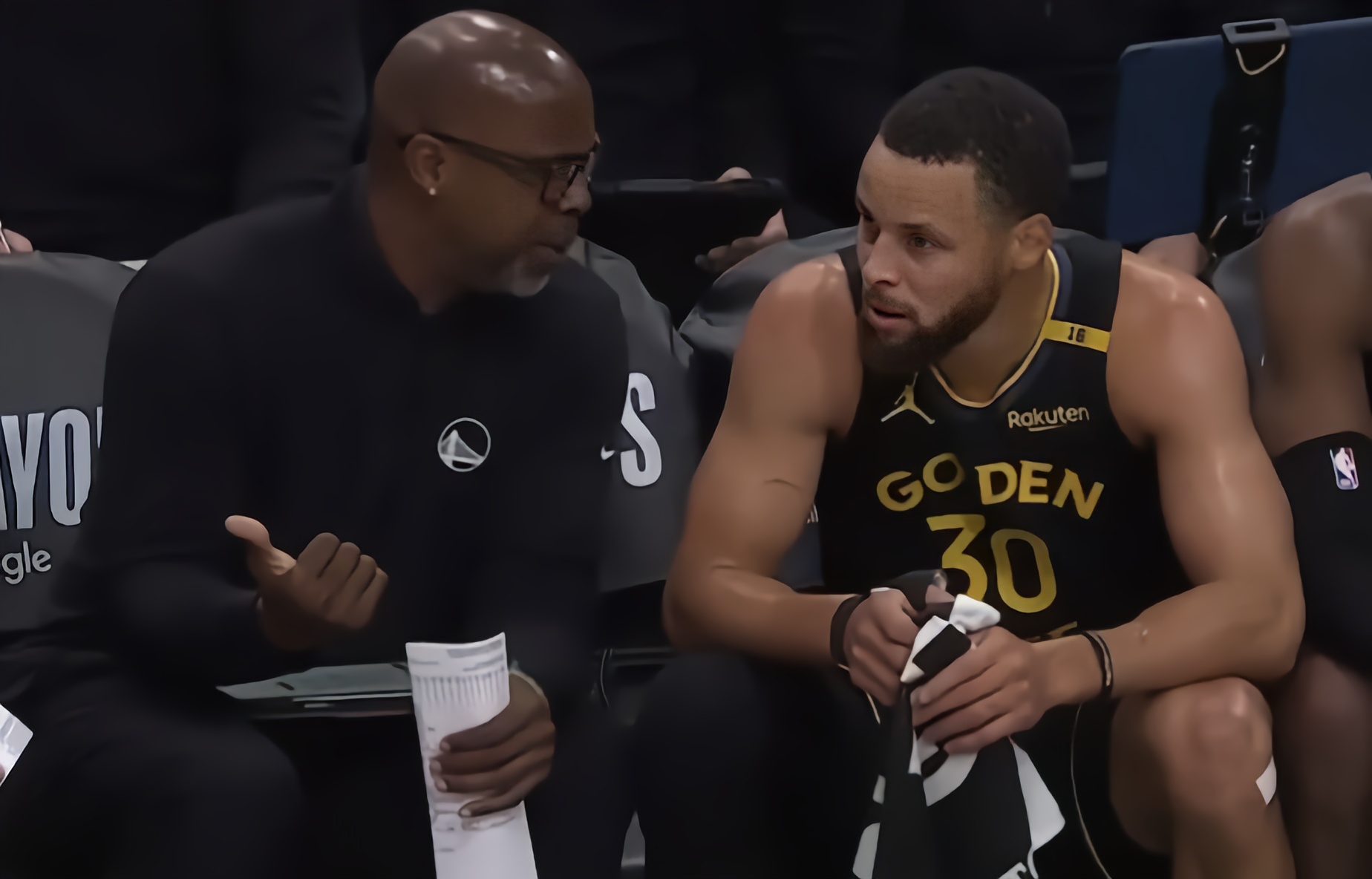 赛前奥兰多魔术调整名单以备NBA季后赛，外线爆发环节打磨，话题不断，控场能力受关注的简单介绍